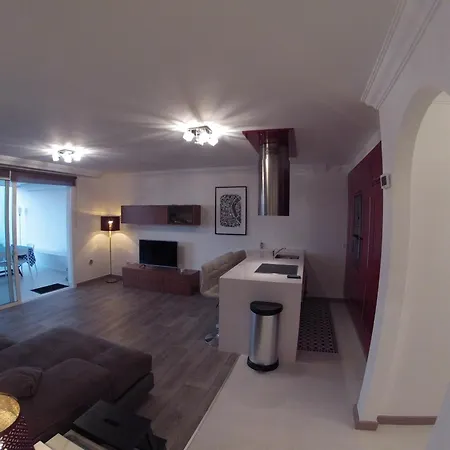 아파트 3 Bedrooms Heated Pool *