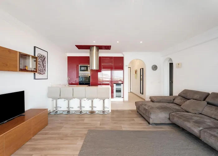 Apartamento 3 Bedrooms Heated Pool