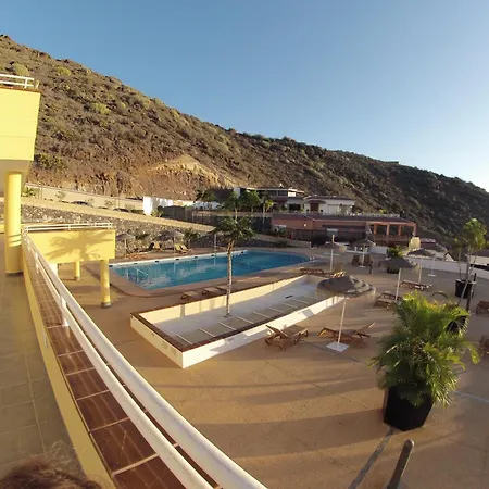 3 Bedrooms Heated Pool 公寓 *