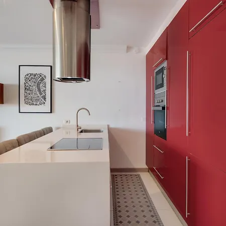 3 Bedrooms Heated Pool 公寓