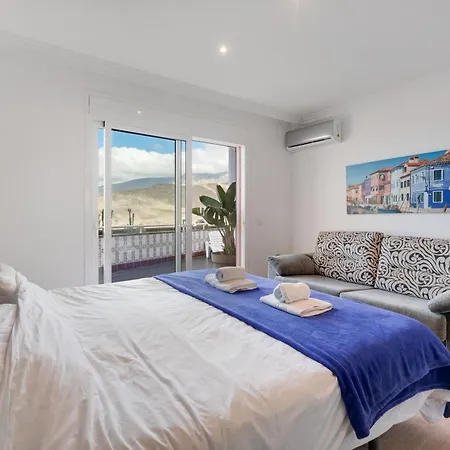 公寓 3 Bedrooms Heated Pool 阿德耶