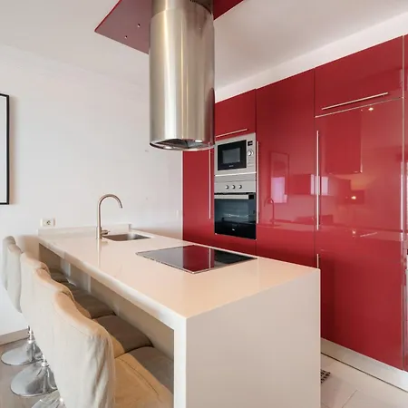 3 Bedrooms Heated Pool 公寓 *