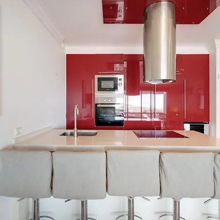 3 Bedrooms Heated Pool 公寓 *
