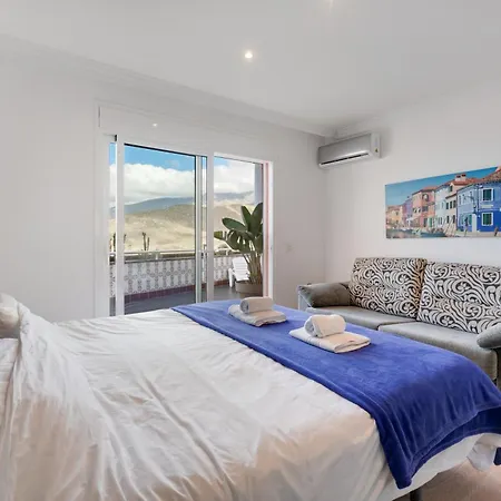 3 Bedrooms Heated Pool * 阿德耶