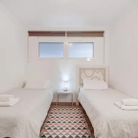 Apartment 3 Bedrooms Heated Pool Costa Adeje (Tenerife)