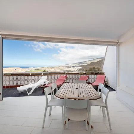 Apartment 3 Bedrooms Heated Pool Costa Adeje (Tenerife)