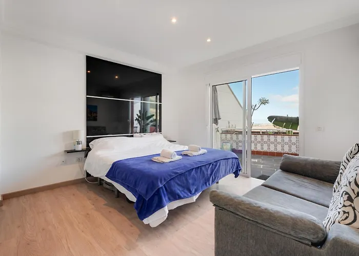 Apartment 3 Bedrooms Heated Pool Costa Adeje (Tenerife)